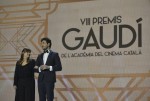 VIII Premis Gaudí Patricia Font i Miki Esparbé lliuren el Premi al millor curtmetratge a El Adiós