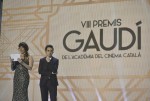 VIII Premis Gaudí 13.	Yolanda Ramos i Berto Romero lliuren el Premi al millor guió a Cesc Gay i Tomàs Aragay, per Trum