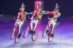 Gran Circ de Nadal de Girona sobre gel 3 Group on Wheels - Monocicles - Bielorússia & Rússia