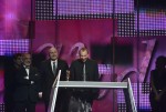VII Premis Gaudí Equip d'El corredor recollint el premi al Millor curtmetratge 