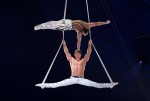 Festival Internacional del Circo  Just Two Men - cintas aéreas - Ucrania